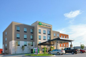  Holiday Inn Express & Suites Oklahoma City Mid - Arpt Area, an IHG Hotel  Оклахома-Сити